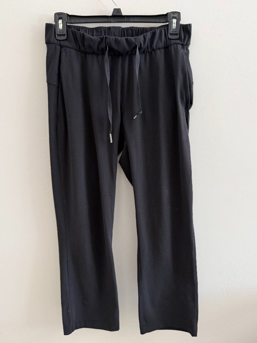 Lululemon On The Fly Straight Leg Crop Pants 23" Pockets Black Size 4 - READ
